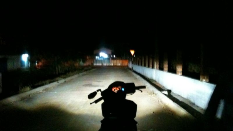 đèn pha xe máy bị cháy